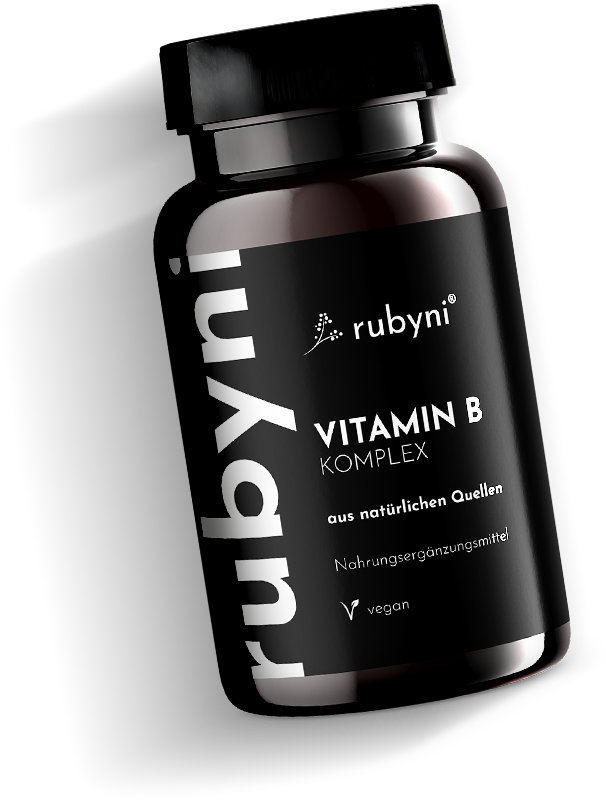 rubyni Vitamin B KOMPLEX – vegan & natürlich Dunkles PET-Fläschchen rubyni Vitamin B KOMPLEX auf weißem Hintergrund